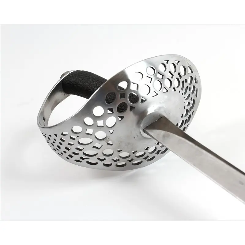 sabre-dentelle-sabre-amhe-peter-regenyei (1).webp